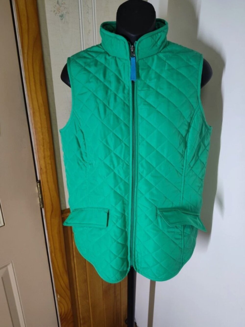 Van Heusen Women's Green Zip-Up Diamond Quilted Sleeveless Vest Size S/P